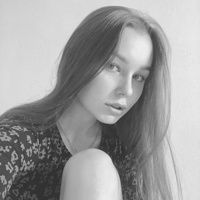 Полина Сахарова